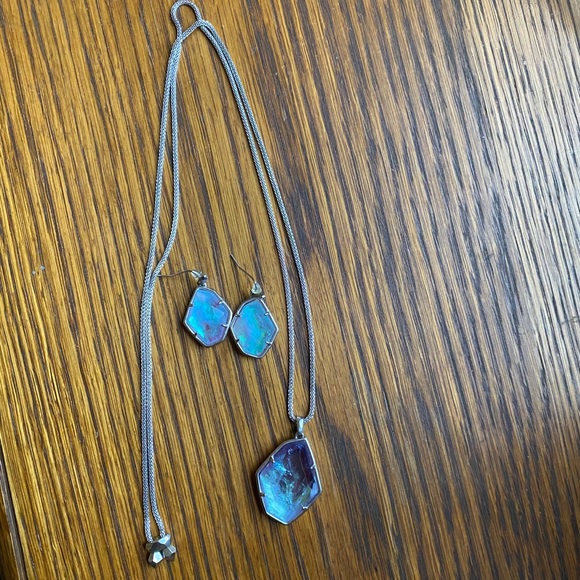 Kendra Scott Kalani Necklace and Dax Earrings Set - Picture 2 of 7